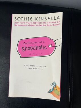 Confessions of a Shopaholic by Sophie Kinsella